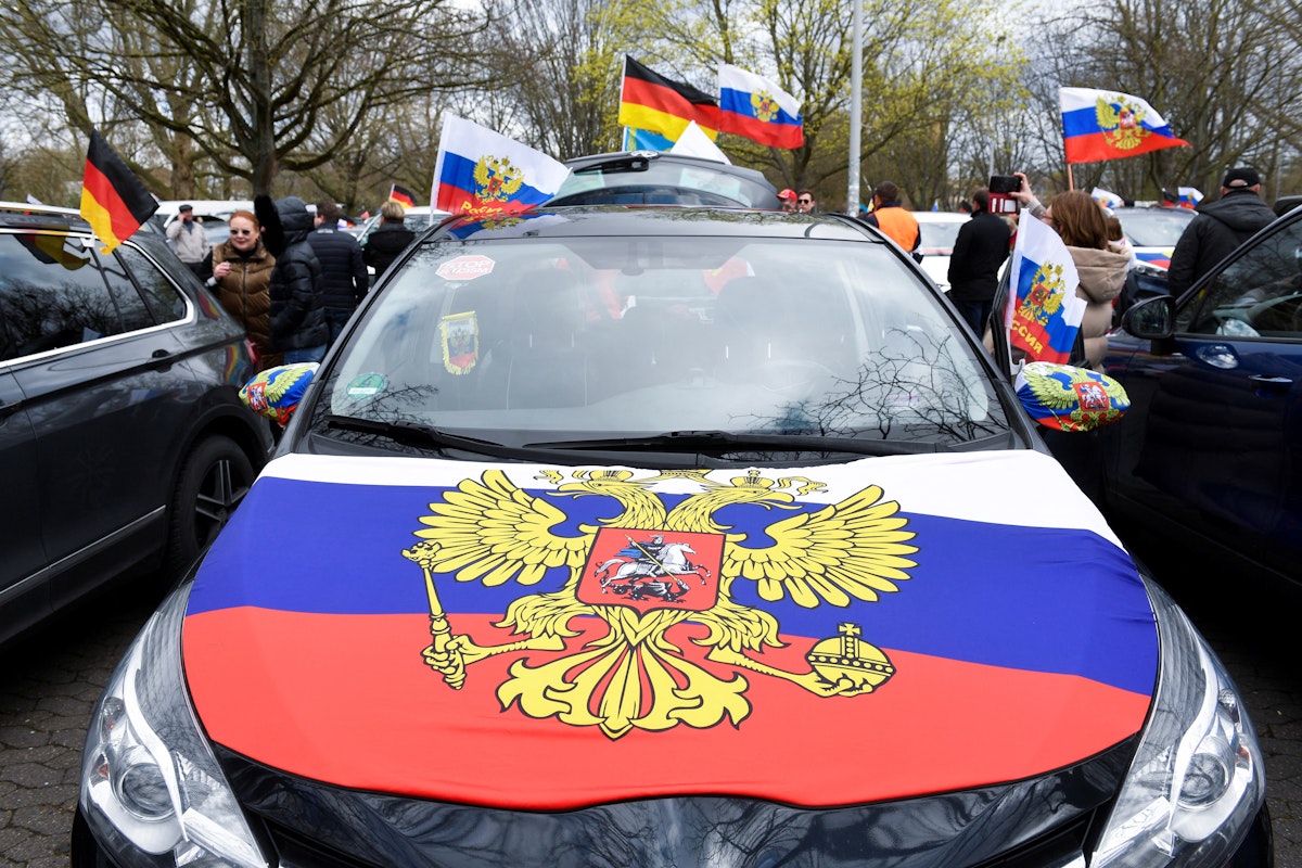 Pro-Russian motorcade in Hanover - REUTERS
