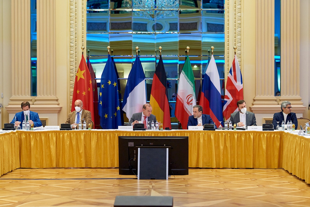 جانب من محادثات فيينا بين إيران والقوى العالمية لإحياء الاتفاق النووي لعام 2015، 20 يونيو 2021 - REUTERS