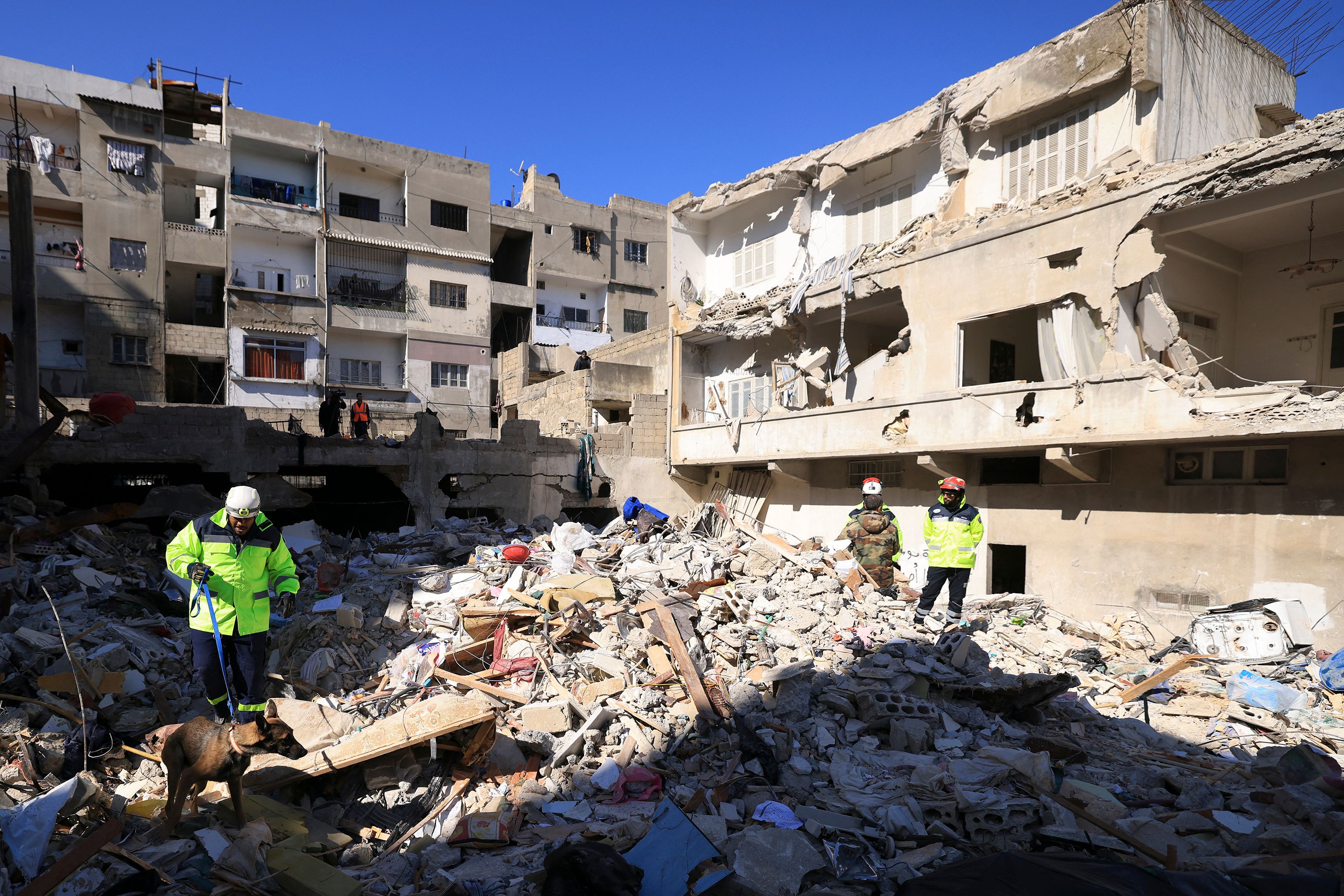 زلزال تركيا وسوريا.. تغطية مباشرة للخسائر وجهود الإنقاذ | الشرق للأخبار