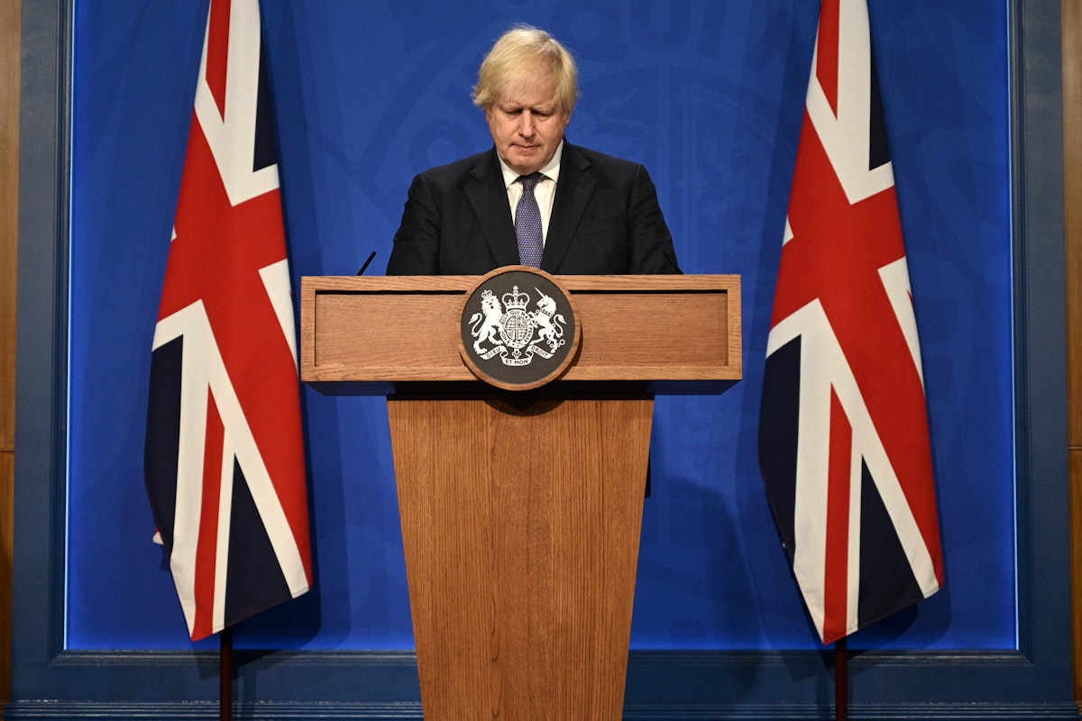 رئيس الوزراء البريطاني بوريس جونسون خلال مؤتمر صحافي بمقر رئاسة الحكومة في داونينغ ستريت، لندن. 12 يوليو 2021 - AFP
